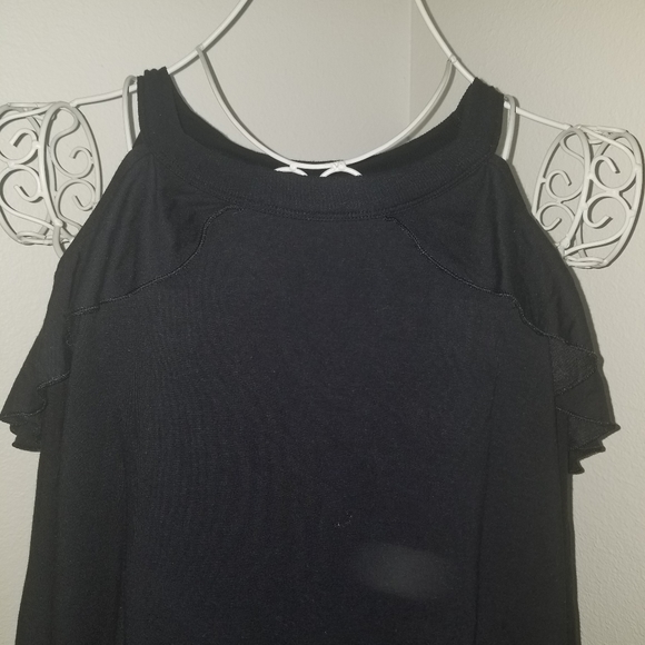 Express One Eleven Ruffle Cold Shoulder Top - Picture 3 of 7